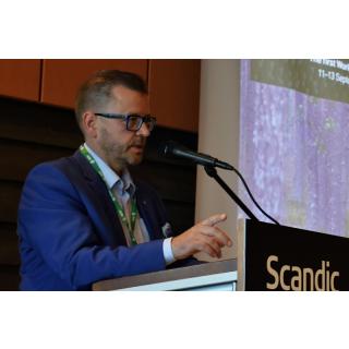 ED37309C-9E89-4791-A03F-E3E2005CE433