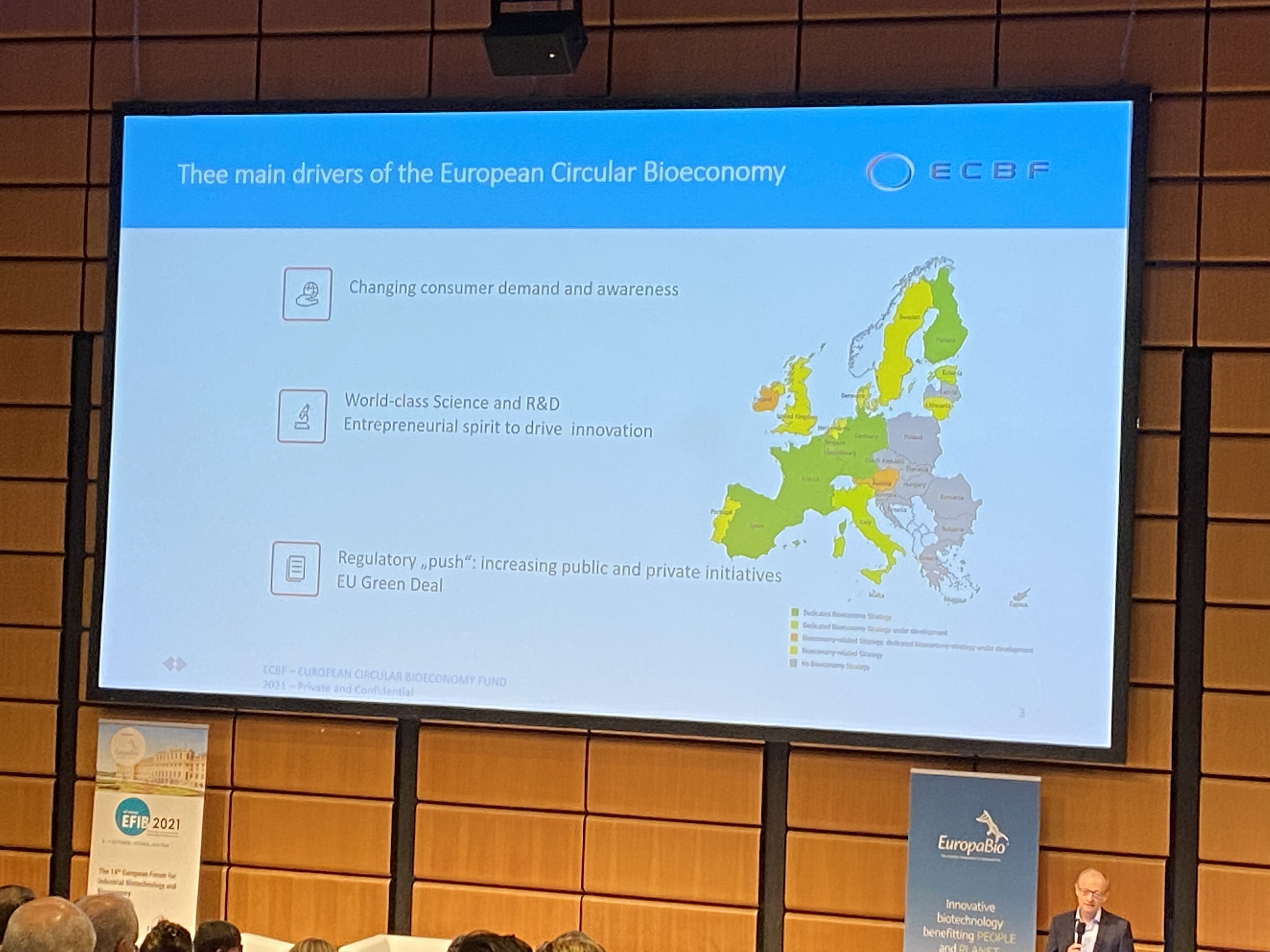 5EFCBAE1-44A8-470F-8E49-74D43860BC31